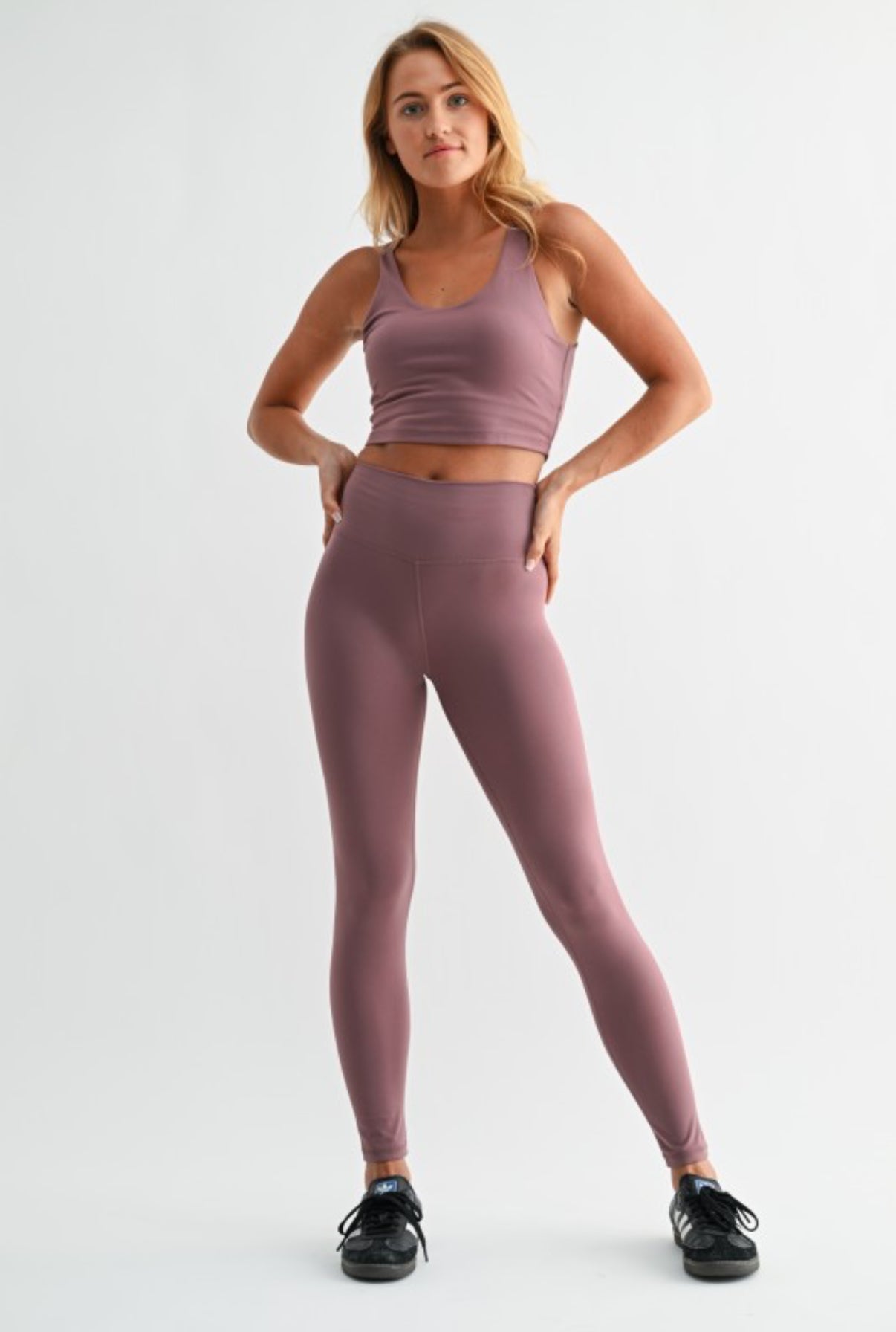 Light Cloud Contour Leggings